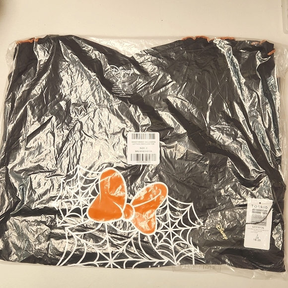 🎃NWT VINTAGE TORRID DISNEY TEE MINNIE MOUSE SPIDERWEB SPIDER WEB HALLOWEEN 2X - Picture 4 of 13